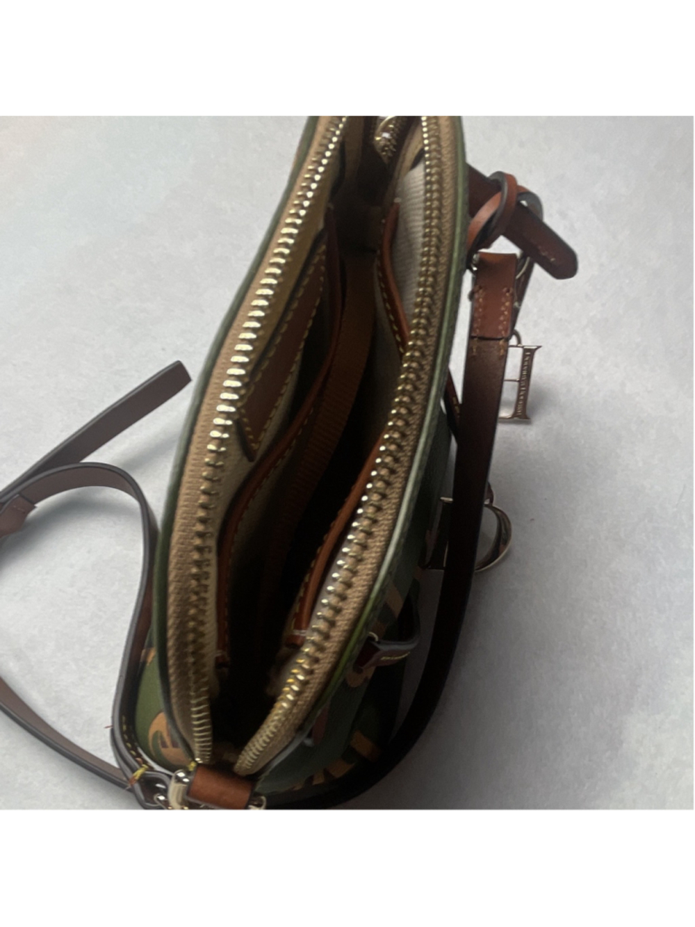 Dooney & Bourke Green DB Logo Crossbody Bag Zip, Detachable Strap, Small - Picture 6 of 7